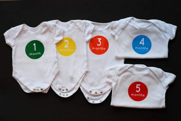 FIrst 12 months baby vest set