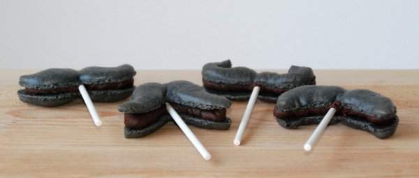 Moustache Macaron Pops 3