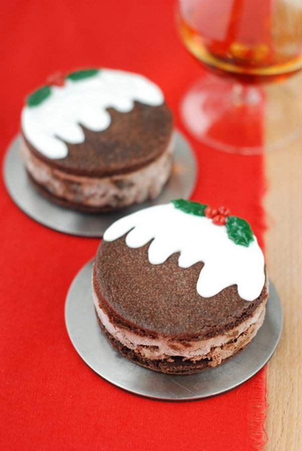 Chocolate Christmas Pud Ice Cream Cookie Sandwich 1