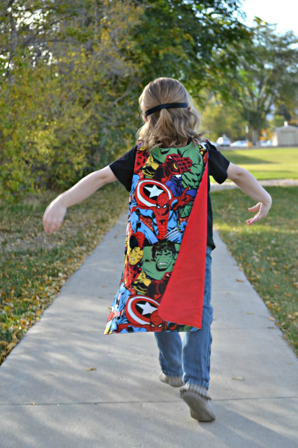 Free DIY Superhero Cape and Mask pattern. Would be great for Halloween or the dress up box!