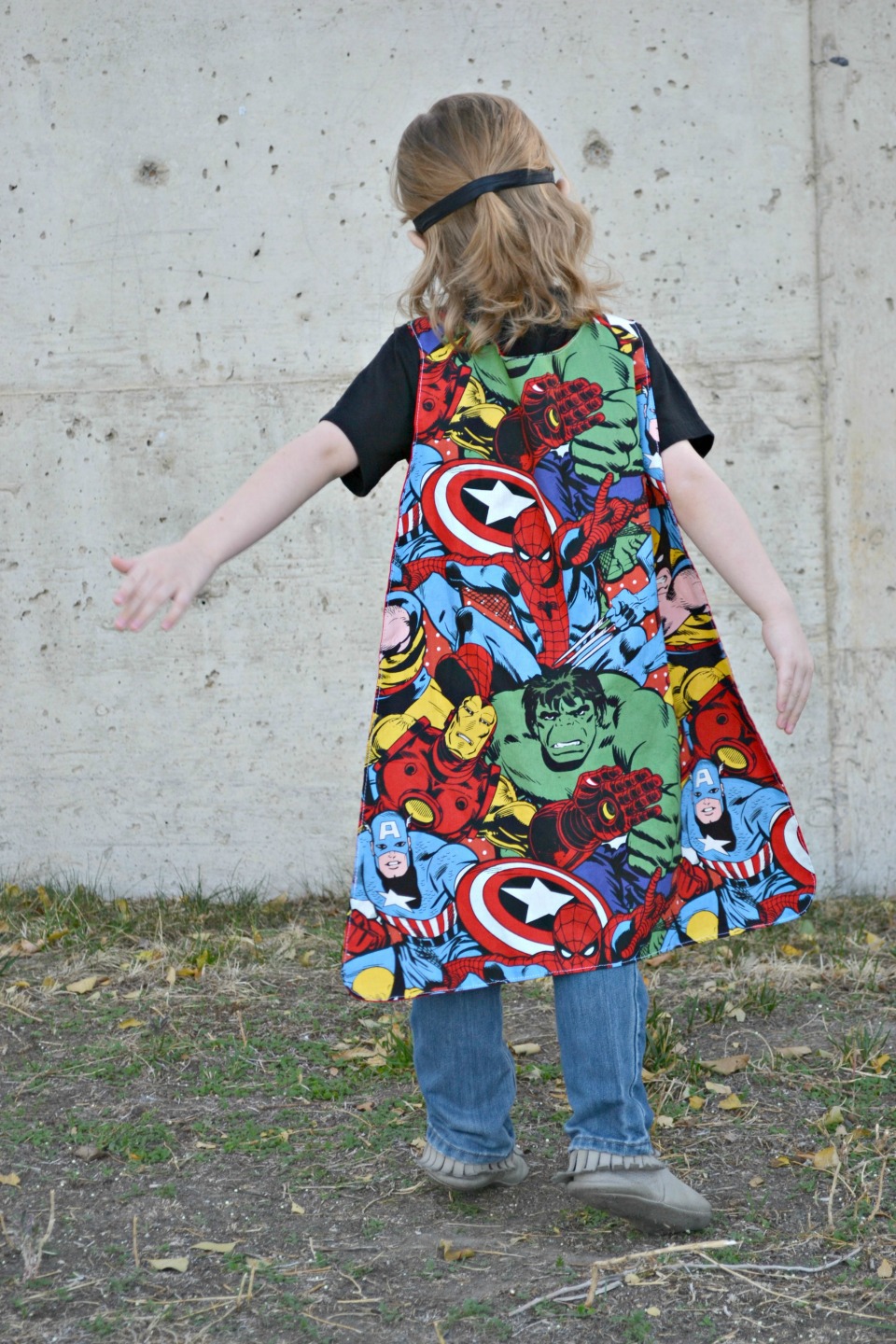 Free DIY Superhero Cape and Mask pattern. Would be great for Halloween or the dress up box!