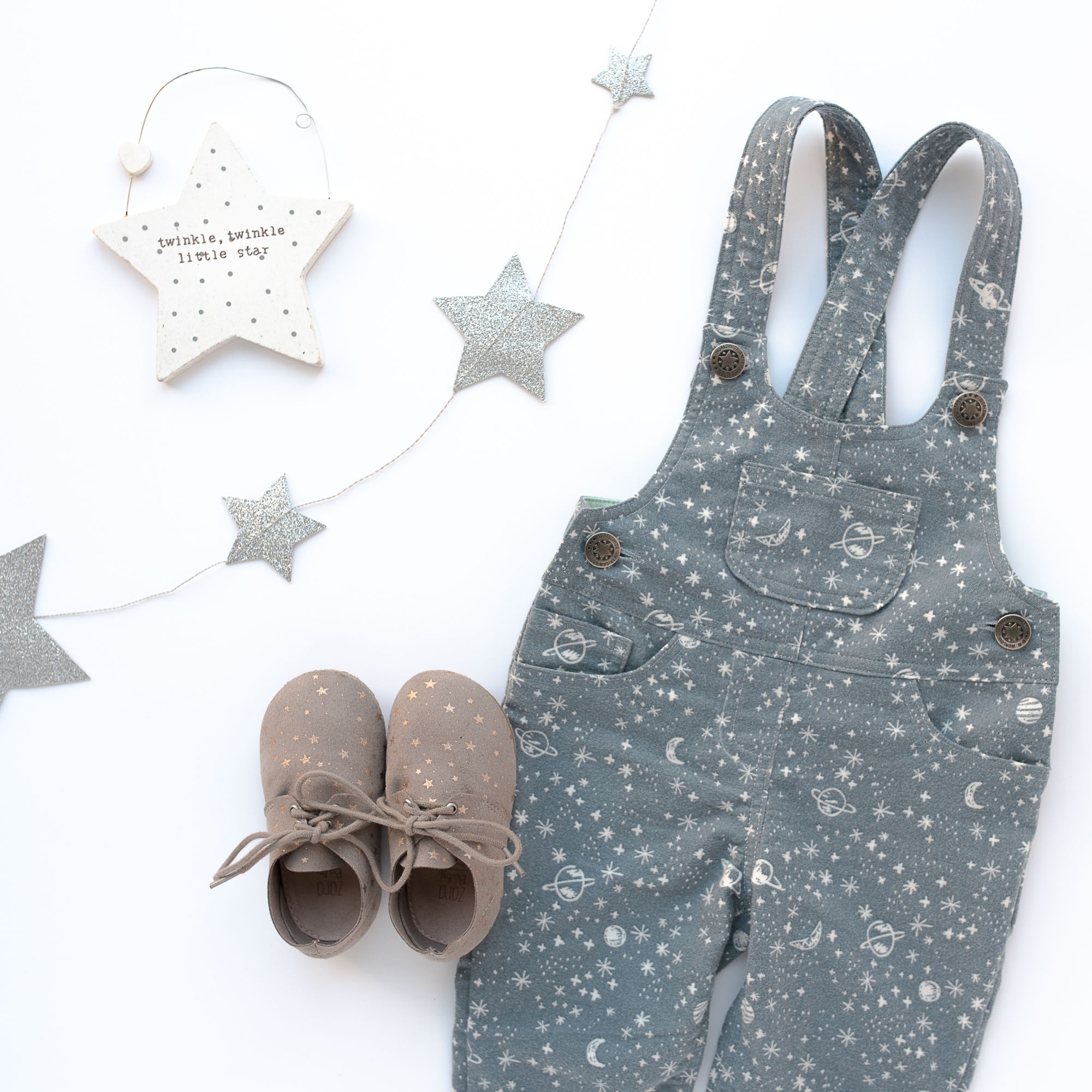 loveralls-dungarees-by-petit-a-petit-patterns-flat-lay